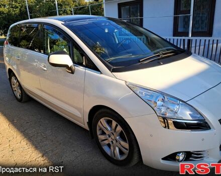 Білий Пежо 5008, об'ємом двигуна 2 л та пробігом 325 тис. км за 9200 $, фото 3 на Automoto.ua