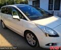 Білий Пежо 5008, об'ємом двигуна 2 л та пробігом 325 тис. км за 9200 $, фото 3 на Automoto.ua