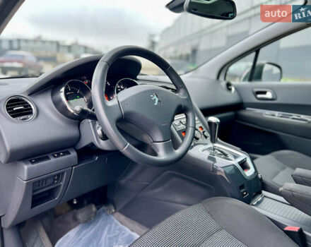 Белый Пежо 5008, объемом двигателя 2 л и пробегом 264 тыс. км за 9850 $, фото 69 на Automoto.ua