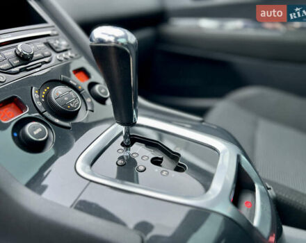 Белый Пежо 5008, объемом двигателя 2 л и пробегом 264 тыс. км за 9850 $, фото 67 на Automoto.ua