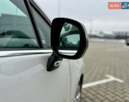 Белый Пежо 5008, объемом двигателя 2 л и пробегом 264 тыс. км за 9850 $, фото 53 на Automoto.ua