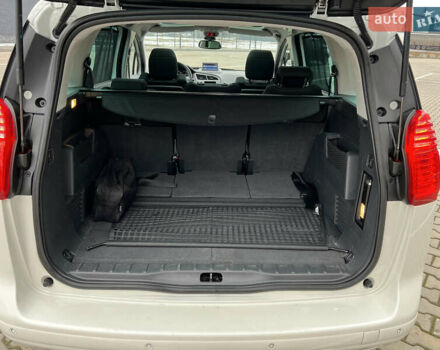 Белый Пежо 5008, объемом двигателя 2 л и пробегом 264 тыс. км за 9850 $, фото 101 на Automoto.ua