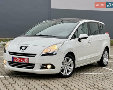 Белый Пежо 5008, объемом двигателя 2 л и пробегом 264 тыс. км за 9850 $, фото 1 на Automoto.ua