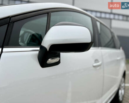 Белый Пежо 5008, объемом двигателя 2 л и пробегом 264 тыс. км за 9850 $, фото 31 на Automoto.ua