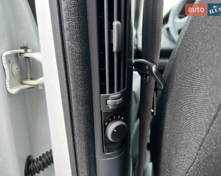 Белый Пежо 5008, объемом двигателя 2 л и пробегом 264 тыс. км за 9850 $, фото 84 на Automoto.ua