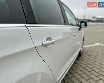 Белый Пежо 5008, объемом двигателя 2 л и пробегом 264 тыс. км за 9850 $, фото 49 на Automoto.ua