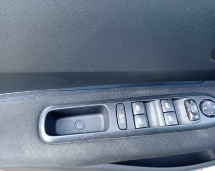 Белый Пежо 5008, объемом двигателя 2 л и пробегом 228 тыс. км за 7000 $, фото 10 на Automoto.ua