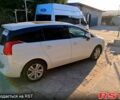 Білий Пежо 5008, об'ємом двигуна 2 л та пробігом 325 тис. км за 9200 $, фото 1 на Automoto.ua