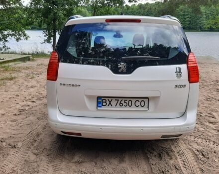 Белый Пежо 5008, объемом двигателя 2 л и пробегом 212 тыс. км за 8500 $, фото 5 на Automoto.ua