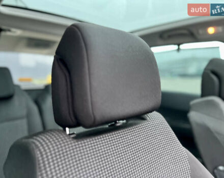 Белый Пежо 5008, объемом двигателя 2 л и пробегом 264 тыс. км за 9850 $, фото 119 на Automoto.ua