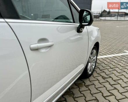 Белый Пежо 5008, объемом двигателя 2 л и пробегом 264 тыс. км за 9850 $, фото 52 на Automoto.ua