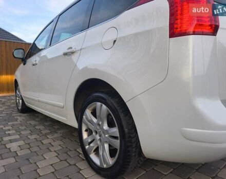 Білий Пежо 5008, об'ємом двигуна 1.6 л та пробігом 212 тис. км за 7779 $, фото 5 на Automoto.ua