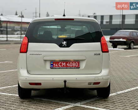 Белый Пежо 5008, объемом двигателя 2 л и пробегом 264 тыс. км за 9850 $, фото 14 на Automoto.ua