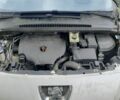 Белый Пежо 5008, объемом двигателя 2 л и пробегом 212 тыс. км за 8500 $, фото 9 на Automoto.ua