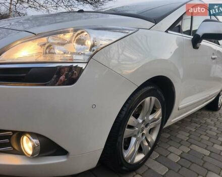 Білий Пежо 5008, об'ємом двигуна 1.6 л та пробігом 212 тис. км за 7779 $, фото 7 на Automoto.ua