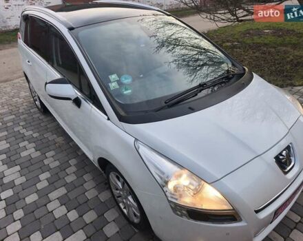 Білий Пежо 5008, об'ємом двигуна 1.6 л та пробігом 212 тис. км за 7779 $, фото 13 на Automoto.ua