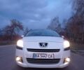 Белый Пежо 5008, объемом двигателя 2 л и пробегом 228 тыс. км за 7000 $, фото 14 на Automoto.ua