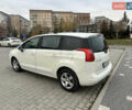 Белый Пежо 5008, объемом двигателя 1.6 л и пробегом 248 тыс. км за 5700 $, фото 4 на Automoto.ua