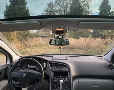 Пежо 5008 2011 в Дрогобыче на Automoto.ua Белый Пежо 5008, объемом двигателя 2 л и пробегом 275 тыс. км за 8900 $, фото 1 на Automoto.ua