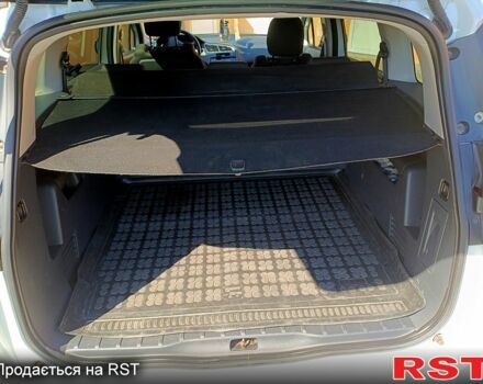 Белый Пежо 5008, объемом двигателя 1.6 л и пробегом 261 тыс. км за 7500 $, фото 6 на Automoto.ua