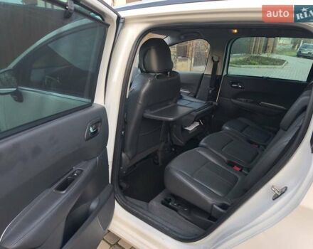 Білий Пежо 5008, об'ємом двигуна 1.6 л та пробігом 212 тис. км за 7779 $, фото 34 на Automoto.ua