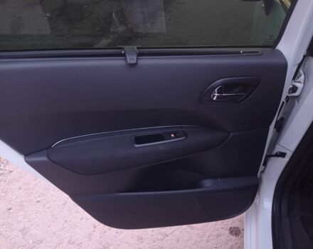 Белый Пежо 5008, объемом двигателя 2 л и пробегом 228 тыс. км за 7000 $, фото 20 на Automoto.ua