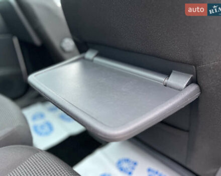 Белый Пежо 5008, объемом двигателя 2 л и пробегом 264 тыс. км за 9850 $, фото 110 на Automoto.ua