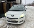 Білий Пежо 5008, об'ємом двигуна 1.6 л та пробігом 306 тис. км за 7500 $, фото 1 на Automoto.ua