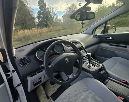 Пежо 5008 2011 в Дрогобыче на Automoto.ua Белый Пежо 5008, объемом двигателя 2 л и пробегом 275 тыс. км за 8900 $, фото 4 на Automoto.ua