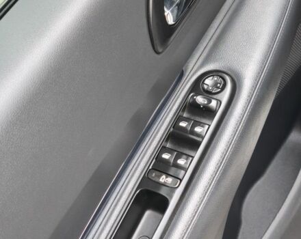 Пежо 5008 2011 в Дубно на Automoto.ua Белый Пежо 5008, объемом двигателя 1.6 л и пробегом 248 тыс. км за 9700 $, фото 9 на Automoto.ua