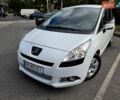 Белый Пежо 5008, объемом двигателя 1.6 л и пробегом 168 тыс. км за 8900 $, фото 1 на Automoto.ua