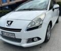Белый Пежо 5008, объемом двигателя 2 л и пробегом 235 тыс. км за 8300 $, фото 1 на Automoto.ua