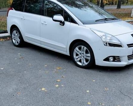 Пежо 5008 2012 у Києві на Automoto.ua Білий Пежо 5008, об'ємом двигуна 2 л та пробігом 183 тис. км за 10700 $, фото 5 на Automoto.ua