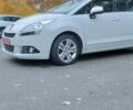 Пежо 5008 2012 у Києві на Automoto.ua Білий Пежо 5008, об'ємом двигуна 2 л та пробігом 183 тис. км за 10700 $, фото 3 на Automoto.ua