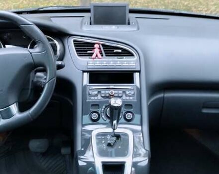 Пежо 5008 2012 у Києві на Automoto.ua Білий Пежо 5008, об'ємом двигуна 2 л та пробігом 183 тис. км за 10700 $, фото 23 на Automoto.ua