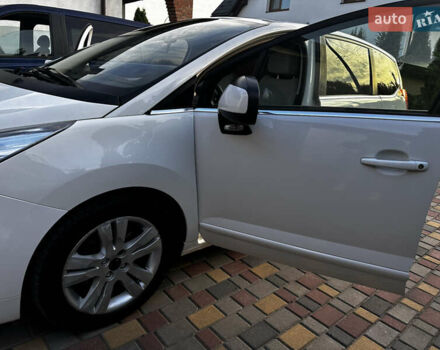 Білий Пежо 5008, об'ємом двигуна 2 л та пробігом 260 тис. км за 9000 $, фото 8 на Automoto.ua