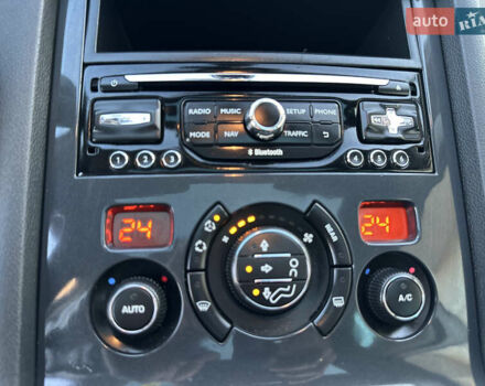 Белый Пежо 5008, объемом двигателя 2 л и пробегом 205 тыс. км за 8950 $, фото 56 на Automoto.ua