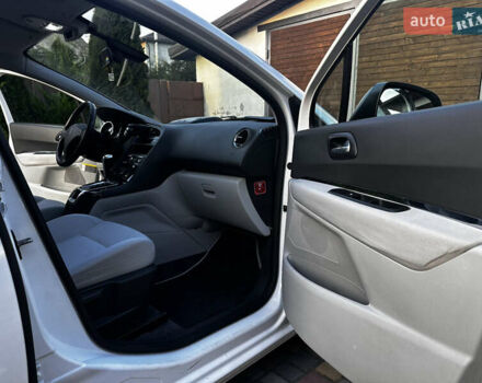 Білий Пежо 5008, об'ємом двигуна 2 л та пробігом 260 тис. км за 9000 $, фото 9 на Automoto.ua