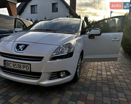 Білий Пежо 5008, об'ємом двигуна 2 л та пробігом 260 тис. км за 9000 $, фото 10 на Automoto.ua