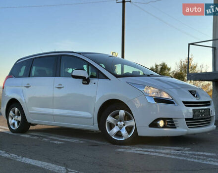 Белый Пежо 5008, объемом двигателя 2 л и пробегом 205 тыс. км за 8950 $, фото 32 на Automoto.ua