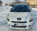 Белый Пежо 5008, объемом двигателя 1.6 л и пробегом 241 тыс. км за 7199 $, фото 1 на Automoto.ua