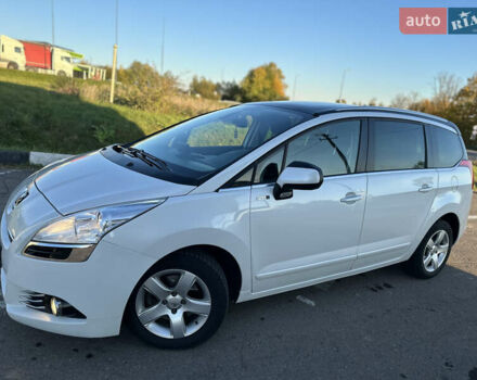 Белый Пежо 5008, объемом двигателя 2 л и пробегом 205 тыс. км за 8950 $, фото 10 на Automoto.ua