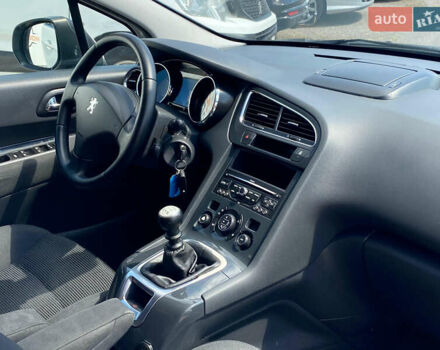 Белый Пежо 5008, объемом двигателя 1.6 л и пробегом 219 тыс. км за 8700 $, фото 12 на Automoto.ua