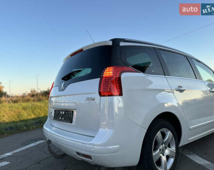 Белый Пежо 5008, объемом двигателя 2 л и пробегом 205 тыс. км за 8950 $, фото 38 на Automoto.ua