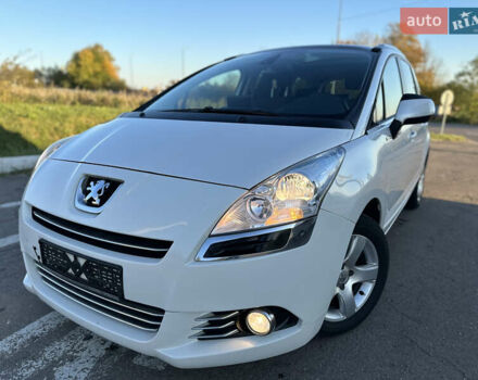Белый Пежо 5008, объемом двигателя 2 л и пробегом 205 тыс. км за 8950 $, фото 2 на Automoto.ua