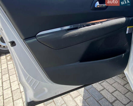 Белый Пежо 5008, объемом двигателя 1.6 л и пробегом 219 тыс. км за 8700 $, фото 20 на Automoto.ua