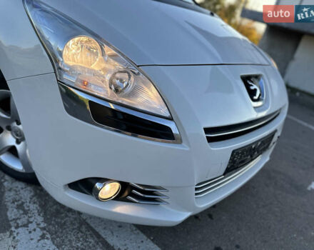 Белый Пежо 5008, объемом двигателя 2 л и пробегом 205 тыс. км за 8950 $, фото 21 на Automoto.ua