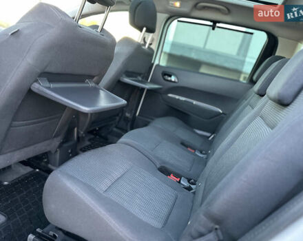 Белый Пежо 5008, объемом двигателя 2 л и пробегом 205 тыс. км за 8950 $, фото 62 на Automoto.ua