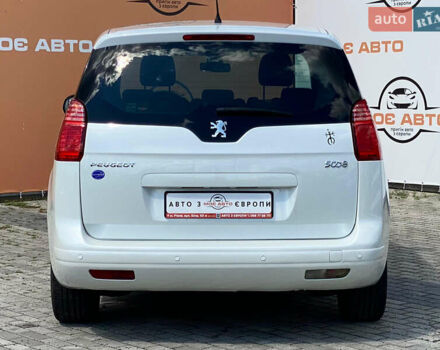 Белый Пежо 5008, объемом двигателя 1.6 л и пробегом 219 тыс. км за 8700 $, фото 3 на Automoto.ua