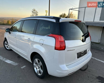 Белый Пежо 5008, объемом двигателя 2 л и пробегом 205 тыс. км за 8950 $, фото 42 на Automoto.ua